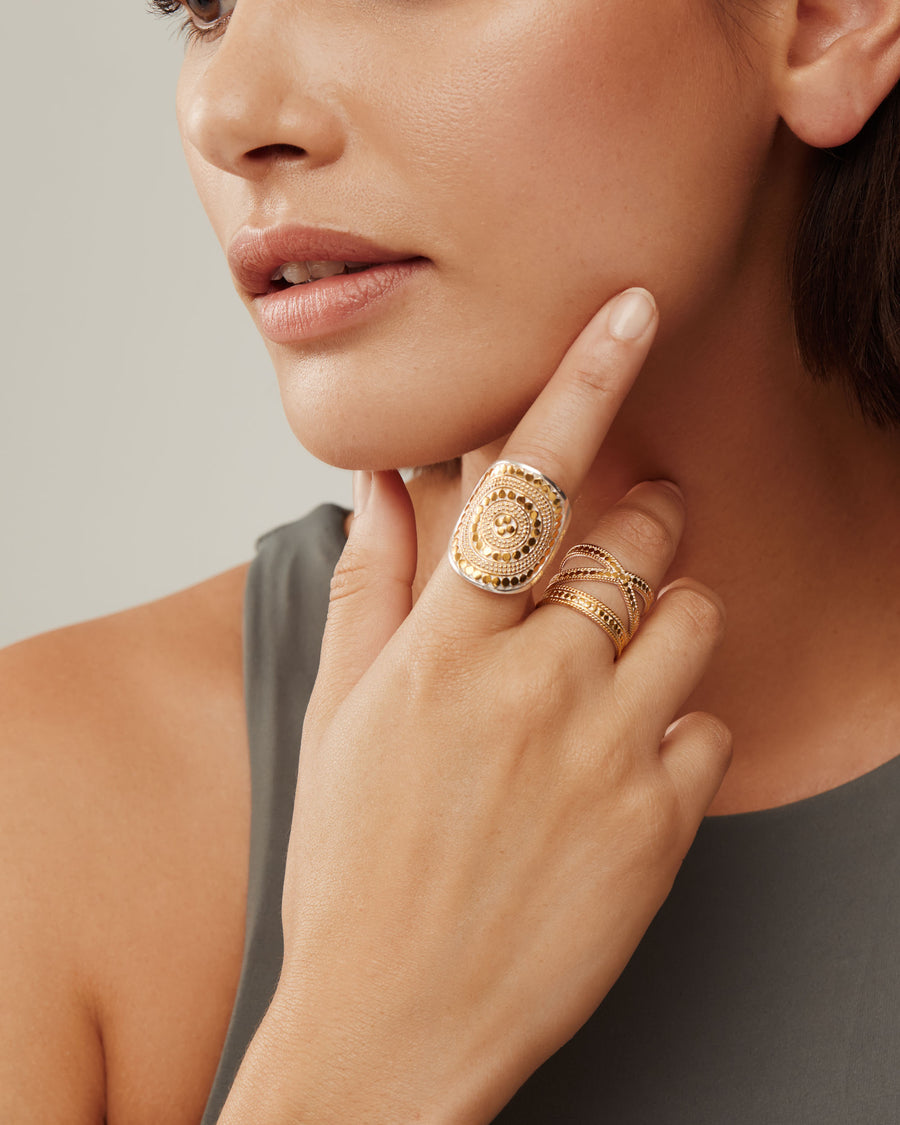 Classic Saddle Ring - Gold